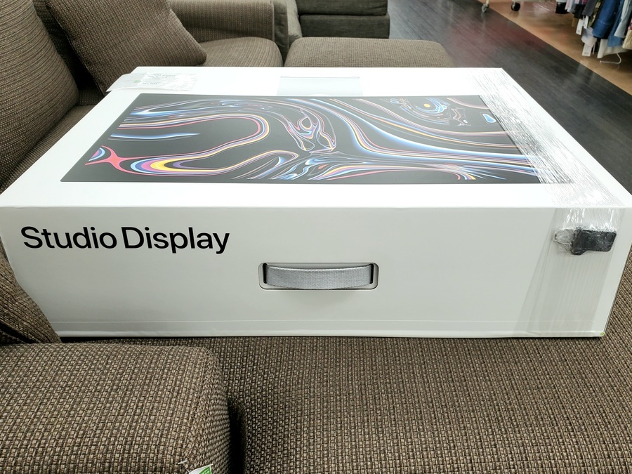 付属品完備】Appleのstudio display未使用品を買取入荷致しました 