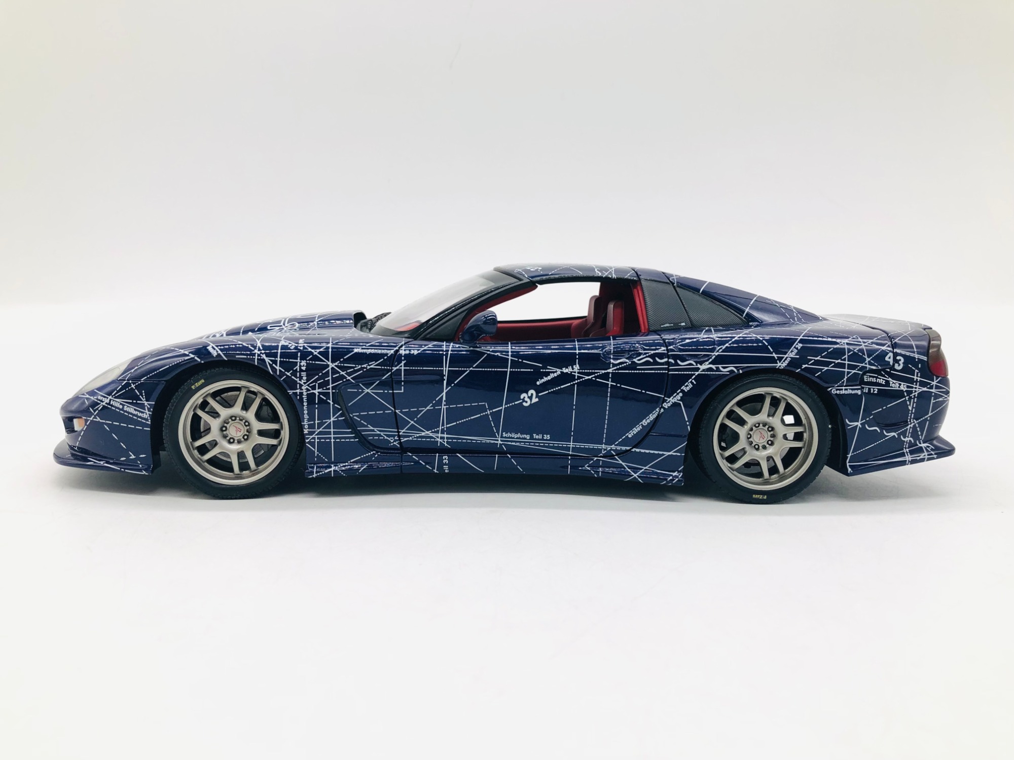 オートアート　キャラウェイ C12 1/18 未使用 オートアート キャラウェイ C12 1/18 未使用 Amazon.co.jp: Aa 1