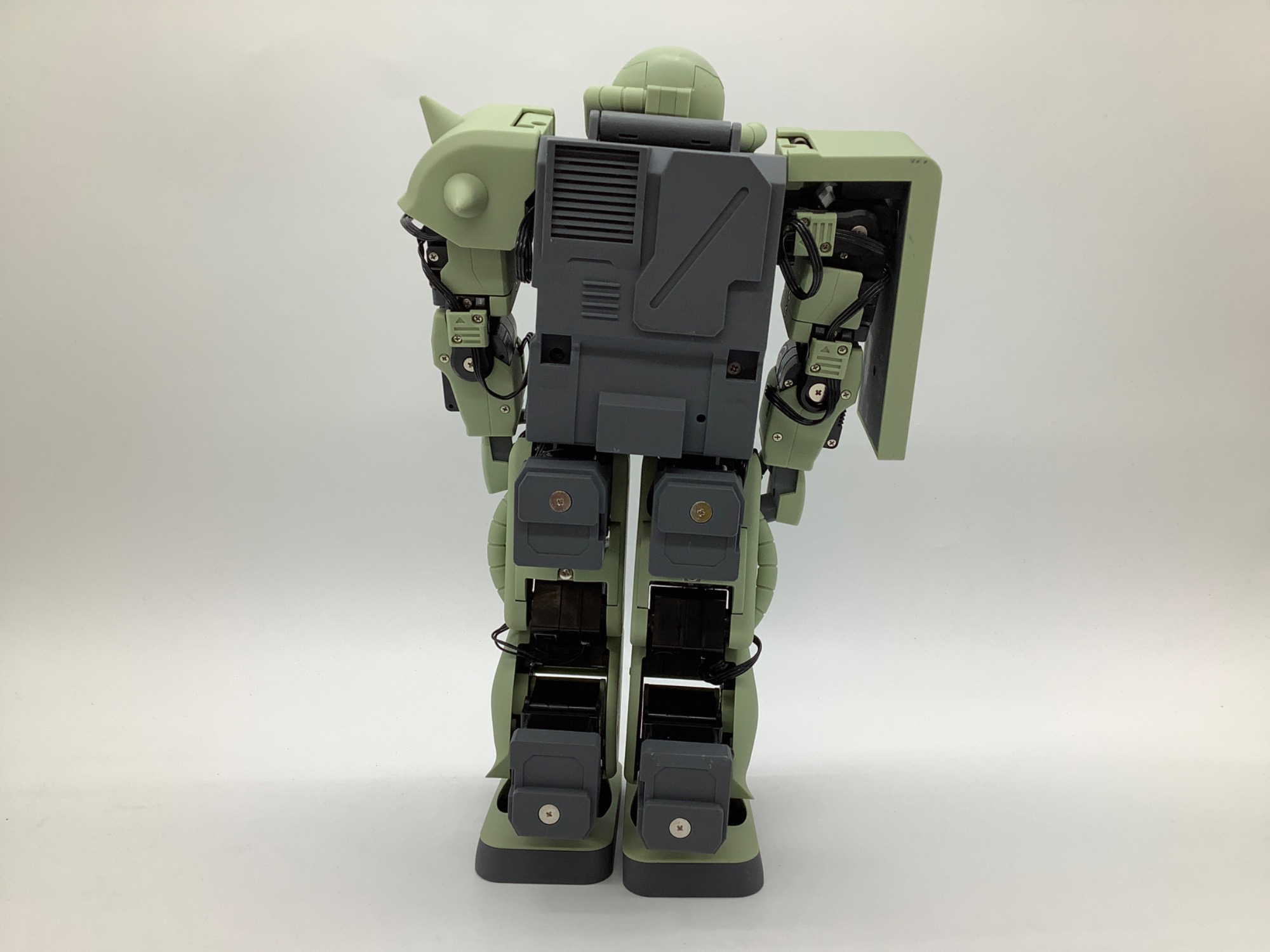 ロボット ZEONIC TECHNICS Trying out the Zaku robot I assembled ~ZEONIC TECHNICS, the