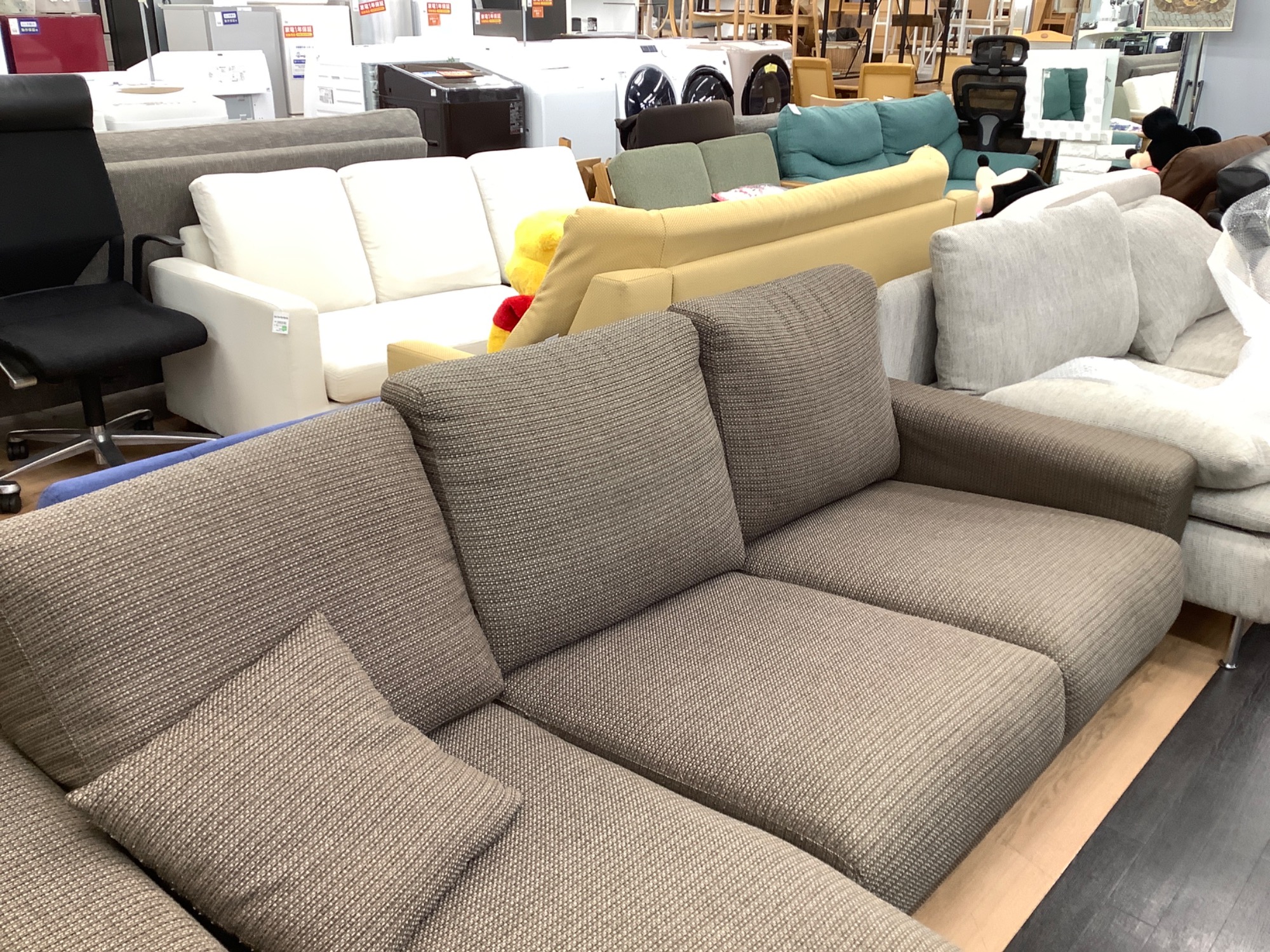 karimoku】3人掛けソファーのご紹介です！｜2023年08月26日