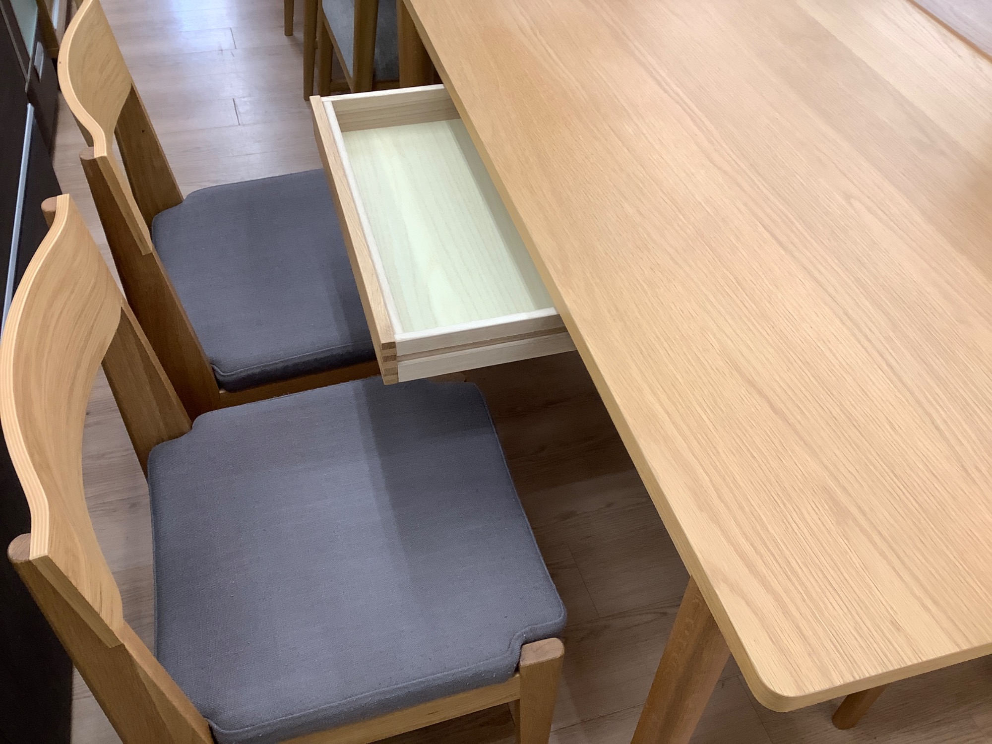 UNICO】ベンチダイニングセット入荷致しました！！｜2024年02月16日  