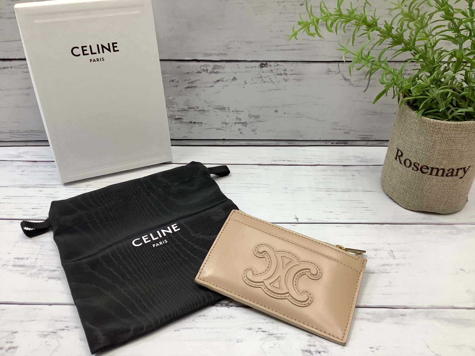 CELINE（セリーヌ）のジップ付きカードホルダーが買取入荷いたし