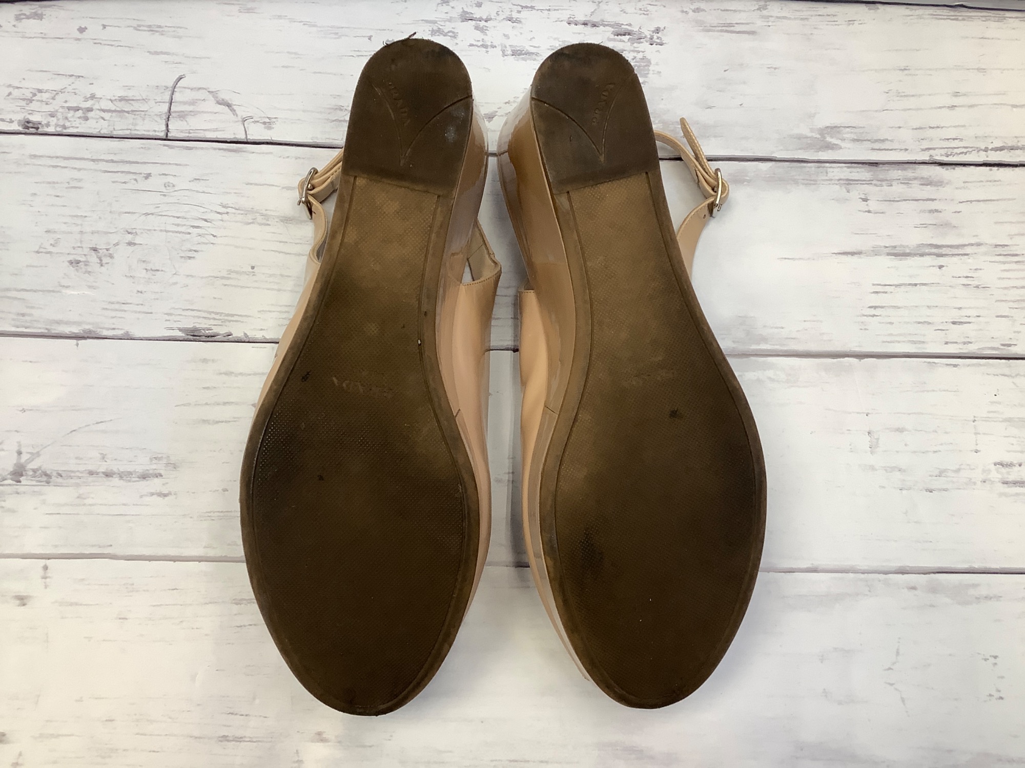 PRADAプラダ　厚底サンダル　キャメル 中古・古着通販】PRADA (プラダ) PRADA 厚底サンダル ベージュ