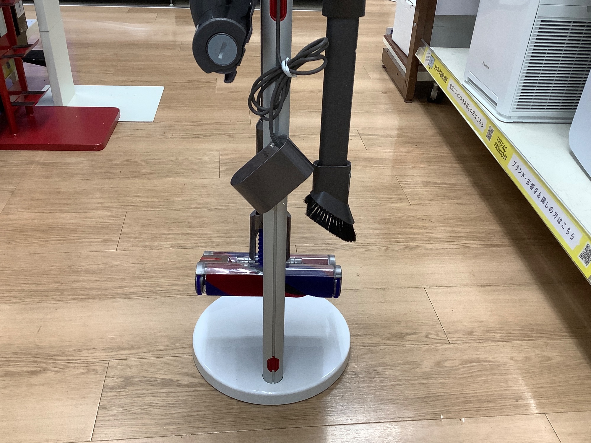 dyson(ダイソン)のスティッククリーナー掃除機が買取入荷致しました