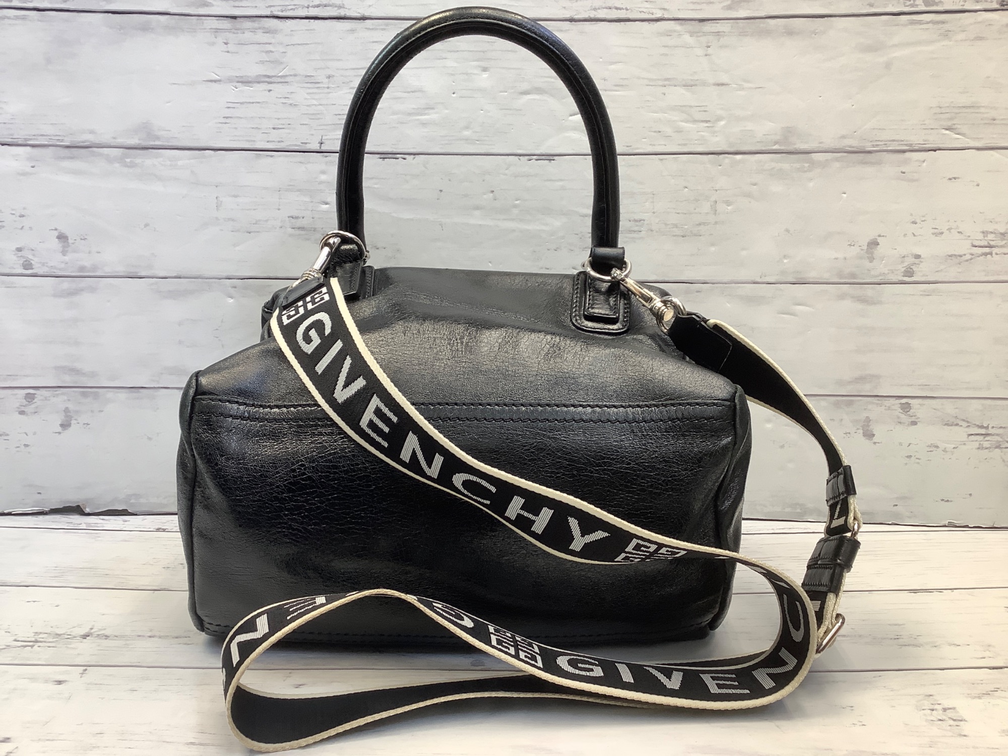 GIVENCHY(ジバンシィ)の2WAYバッグ パンドラが買取入荷致しました