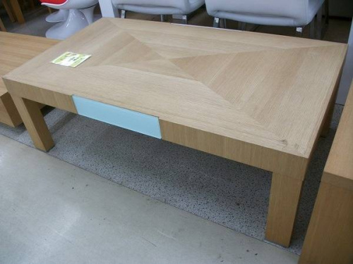家具・インテリアのローテーブル