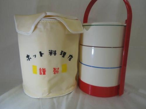 昭和レトロのランチボックス