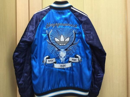 ジャケットのadidas（アディダス）