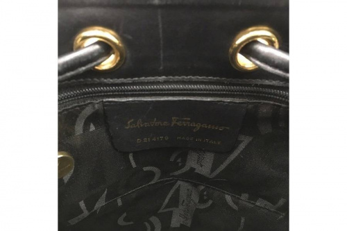 Ferragamo(フェラガモ)のショルダーバッグ