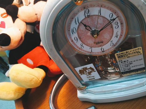 置時計のDisney(ディズニー)