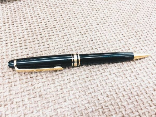 文房具のMONTBLANC（モンブラン）