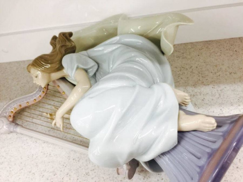 全長34cm！！LLADRO（リヤドロ）がのフィギュリンが新入荷！！【上福岡