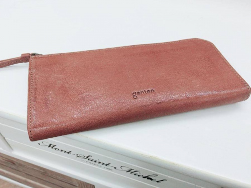 ブランド・ラグジュアリーの財布