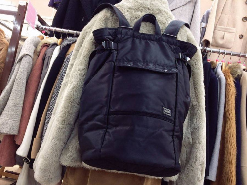 ブランド・ラグジュアリーの2WAYバッグ