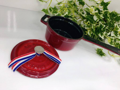 staub（ストウブ）のココット