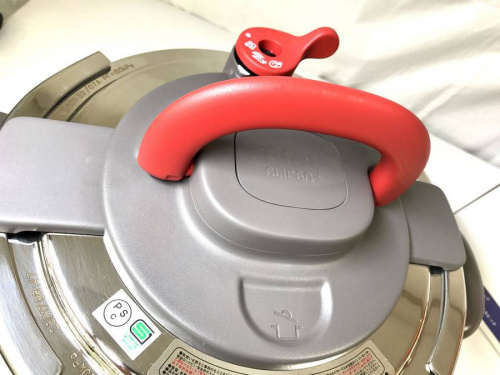 キッチン雑貨のT-FAL