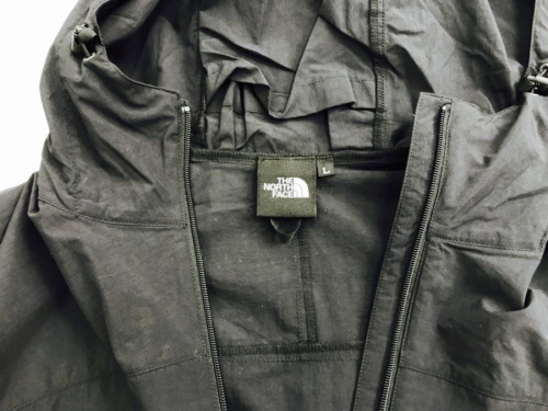 アウターのジャケット