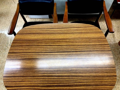 ダイニングセットのカリモク60