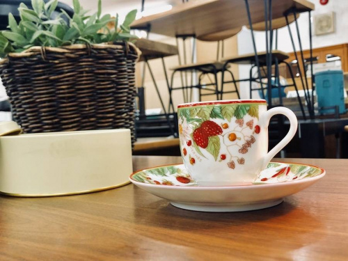 テーブルウェアの上福岡