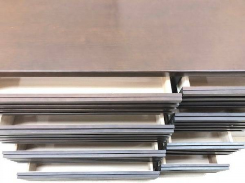 キッチンカウンターのチェスト