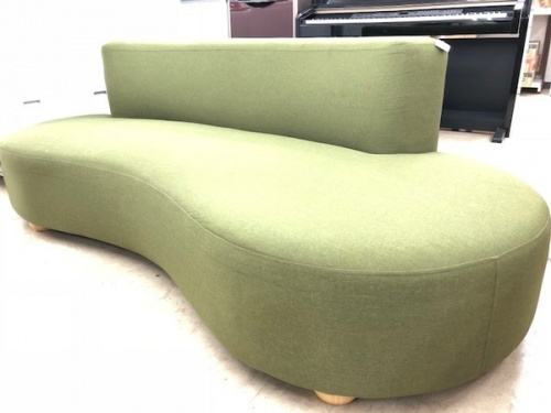家具のソファ