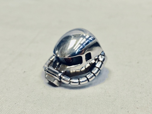 ガンダムのシルバーアクセサリー