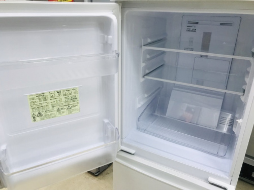 2ドア冷蔵庫のSHARP