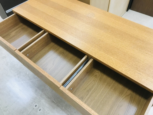 サイドボードのUNICO