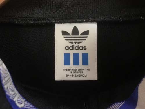 adidasの90s ジャケット
