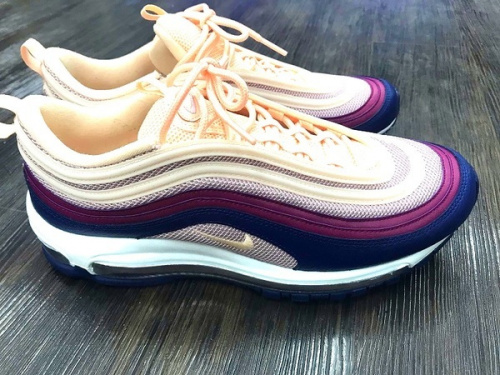 上福岡 スニーカー 中古のNIKE