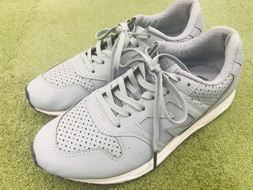 スニーカーのNEW BALANCE