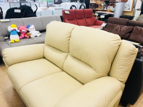 3人掛けソファーのUNICO