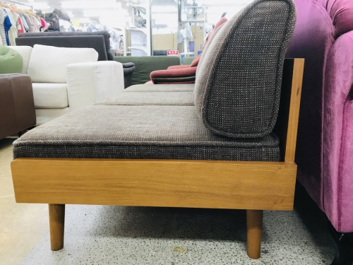 上福岡 家具 中古の3人掛けソファー