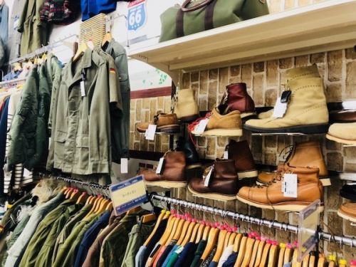 スタジャンのVAN JAC