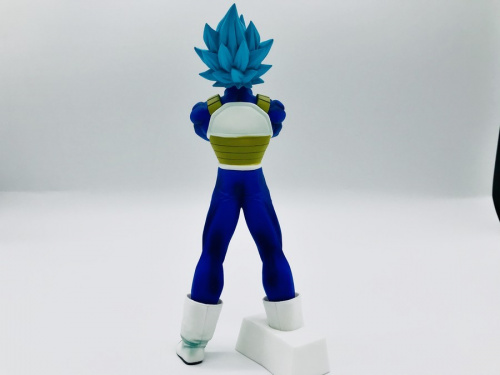 フィギュアのべジータ