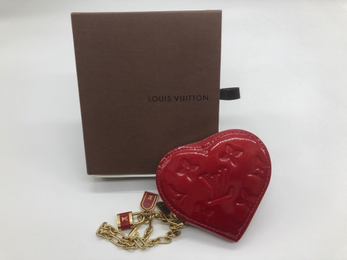 ブランド・ラグジュアリーの財布