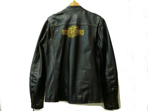 アウターのウォッシュ加工レザージャケット