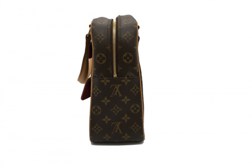 中古のLOUIS VUITTON
