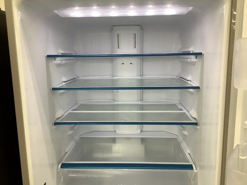 冷蔵庫の5ドア冷蔵庫