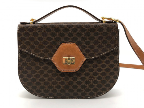 バッグのショルダーバッグ