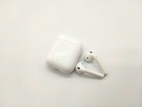 AirPods