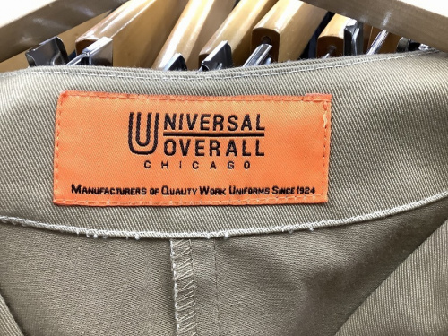 ショップコートのUNIVERSAL OVERALL