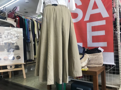 スカートの上福岡