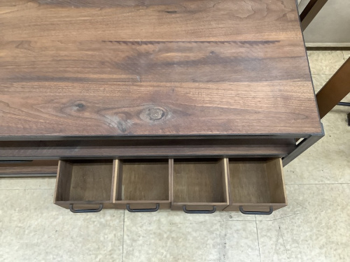 テレビボードのSQUARE