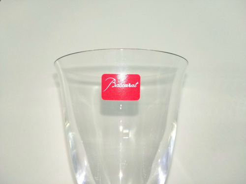 ペアワイングラスのBaccarat