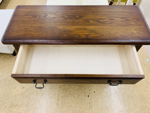 テーブルのコンソールテーブル