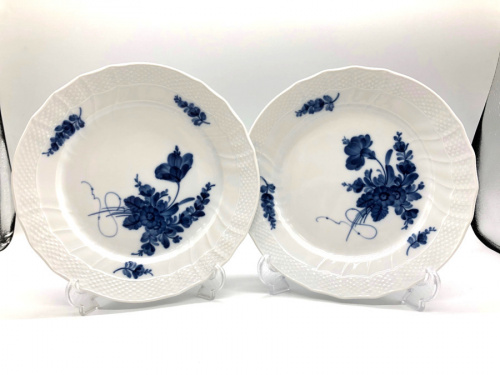 B&BプレートのWEDGWOOD