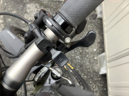 自転車の電動アシストスポーツタイプ自転車 XM1