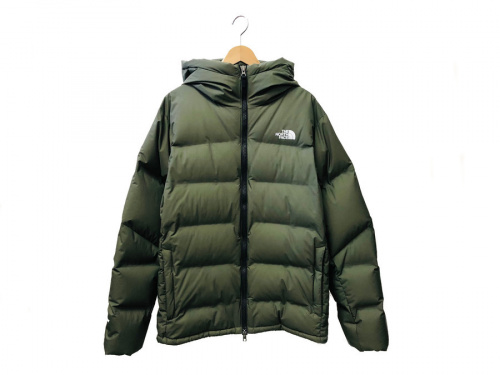 ジャケットのダウンジャケット