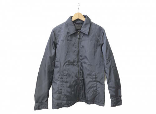 トップスのジャケット